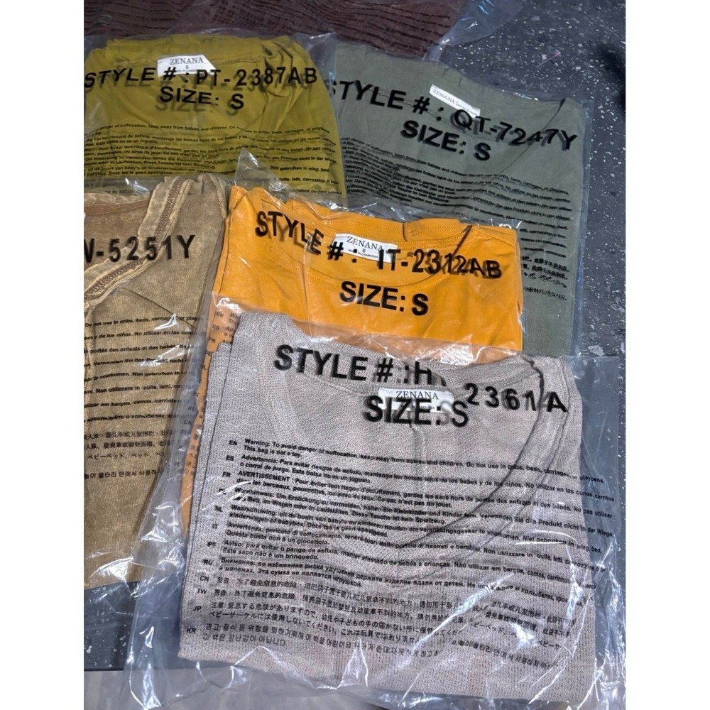 Zenana Outfitters Bulk Lot Bundle of 12 - Romper - tanks - Tee - Tops - SzSmall - Picture 4 of 6
